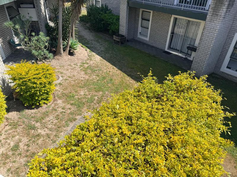 2 Bedroom Property for Sale in Oakglen Western Cape